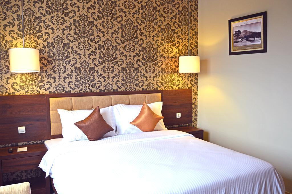 Hotel Safira Magelang Kamer foto